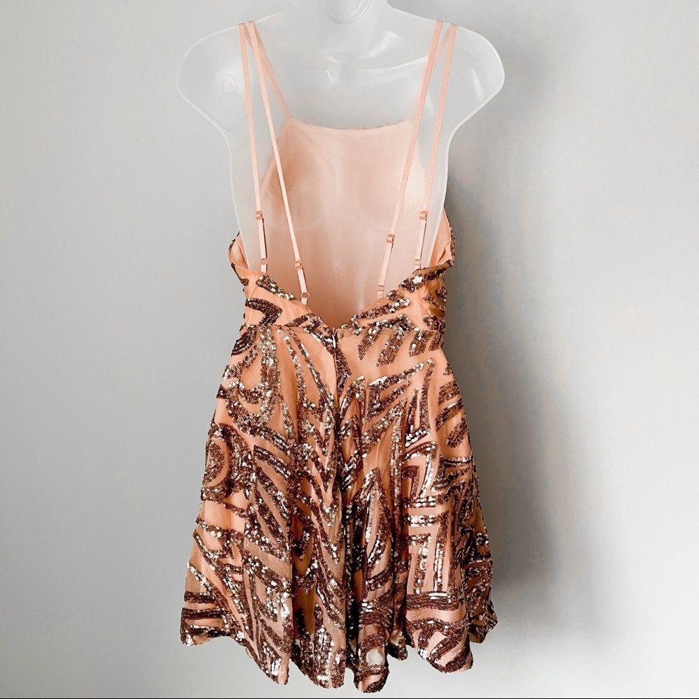 🔸 Beautiful Sparkly Sequin A Line Dress - Picture 5 of 10